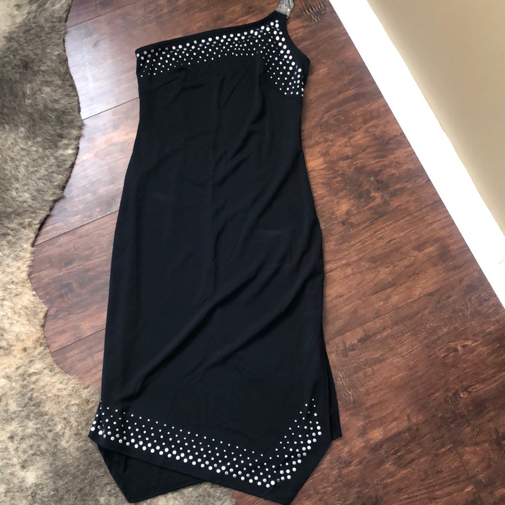 Express asymmetric dress